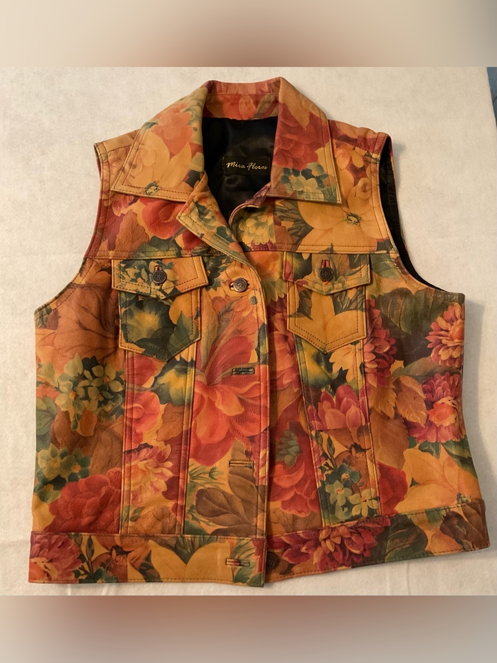 Mira Flores Floral Printed Sleeveless Jacket